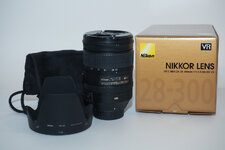 Nikon-292243.jpg