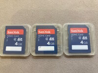 Speicherkarte 3 x 4 GB SDHC SanDisk inkl. Schutzbox.JPG