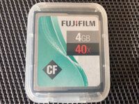 Speicherkarte CF CompactFlash - 1 x 4 GB Fujifilm inkl. Schutzbox + Packungsbeilage.jpg