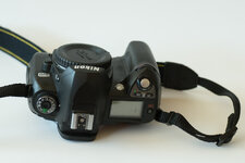 Nikon D70-4.jpg