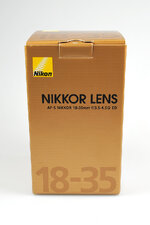 Nikon_Verpackung_low.jpg
